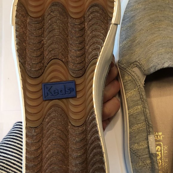Keds Slip On Shoes - Grey Jersey Material w Gold - Picture 3 of 4